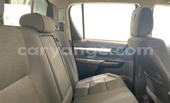 Buy Used Toyota Hilux White Car in Gobabis in Omaheke Buy Used Toyota Hilux White Car in Gobabis in Omaheke