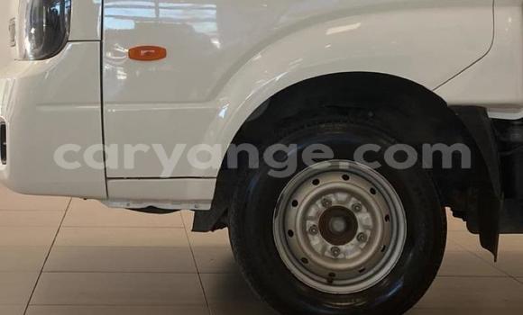 Buy Used Kia K5 White Car in Gobabis in Omaheke Buy Used Kia K5 White Car in Gobabis in Omaheke