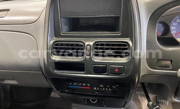 Buy Used Nissan NP 300 White Car in Gobabis in Omaheke Buy Used Nissan NP 300 White Car in Gobabis in Omaheke