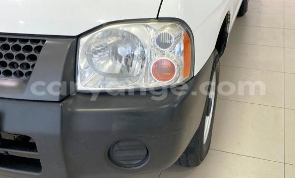 Buy Used Nissan NP 300 White Car in Gobabis in Omaheke Buy Used Nissan NP 300 White Car in Gobabis in Omaheke