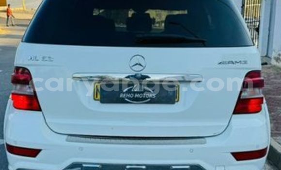 Acheter Occasion Voiture Mercedes-Benz M–Class Autre à Windhoek, Namibie Acheter Occasion Voiture Mercedes-Benz M–Class Autre à Windhoek, Namibie