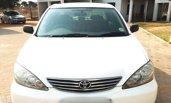 Acheter Occasion Voiture Toyota Camry Blanc à Okahandja, Namibie Acheter Occasion Voiture Toyota Camry Blanc à Okahandja, Namibie
