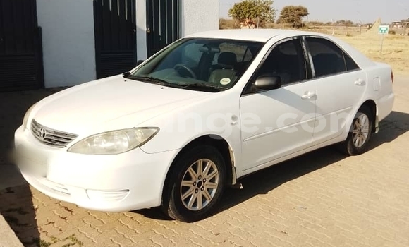 Acheter Occasion Voiture Toyota Camry Blanc à Okahandja, Namibie Acheter Occasion Voiture Toyota Camry Blanc à Okahandja, Namibie