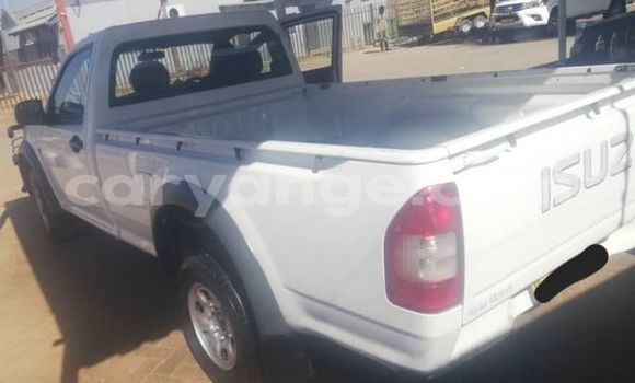 Acheter Occasion Voiture Isuzu Piazza Autre à Windhoek, Namibie Acheter Occasion Voiture Isuzu Piazza Autre à Windhoek, Namibie