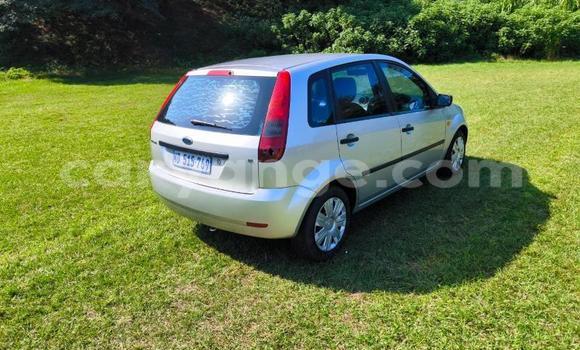 Acheter Occasion Voiture Ford Fiesta Gris à Gobabis, Omaheke Acheter Occasion Voiture Ford Fiesta Gris à Gobabis, Omaheke