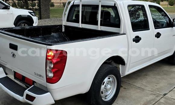 Buy Used GMC Sierra White Car in Gobabis in Omaheke Buy Used GMC Sierra White Car in Gobabis in Omaheke