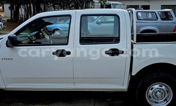 Buy Used GMC Sierra White Car in Gobabis in Omaheke Buy Used GMC Sierra White Car in Gobabis in Omaheke