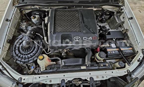 Buy Used Toyota Hilux White Car in Gobabis in Omaheke Buy Used Toyota Hilux White Car in Gobabis in Omaheke