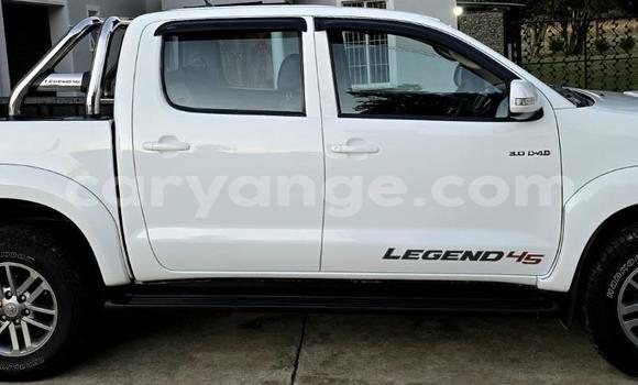 Buy Used Toyota Hilux White Car in Gobabis in Omaheke Buy Used Toyota Hilux White Car in Gobabis in Omaheke