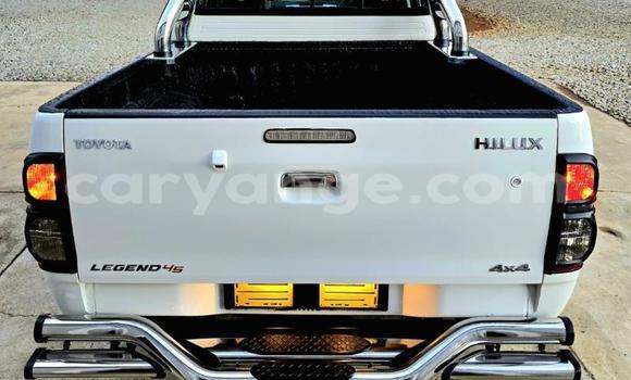 Buy Used Toyota Hilux White Car in Gobabis in Omaheke Buy Used Toyota Hilux White Car in Gobabis in Omaheke