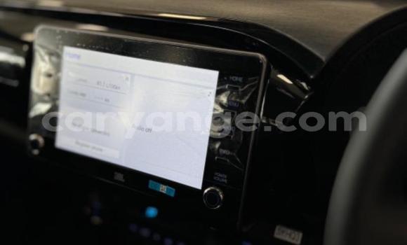 Buy Used Toyota Hilux Silver Car in Gobabis in Omaheke Buy Used Toyota Hilux Silver Car in Gobabis in Omaheke