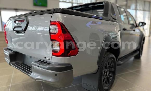 Buy Used Toyota Hilux Silver Car in Gobabis in Omaheke Buy Used Toyota Hilux Silver Car in Gobabis in Omaheke