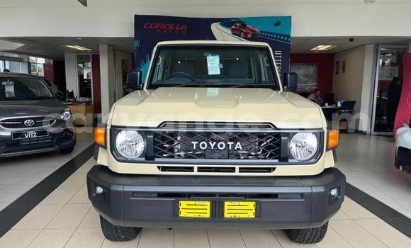 Buy Used Toyota Land Cruiser Other Car in Gobabis in Omaheke Buy Used Toyota Land Cruiser Other Car in Gobabis in Omaheke