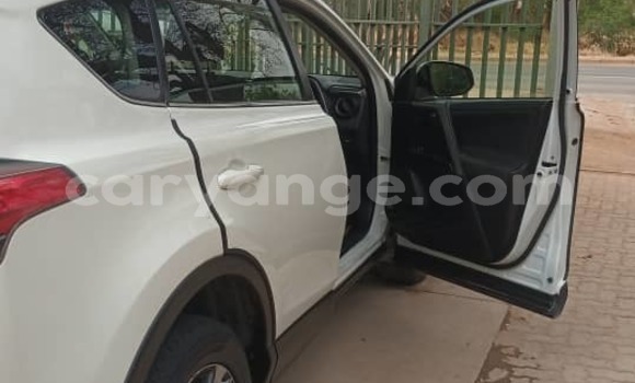 Acheter Occasion Voiture Toyota RAV4 Blanc à Tsumeb, Oshikoto Acheter Occasion Voiture Toyota RAV4 Blanc à Tsumeb, Oshikoto