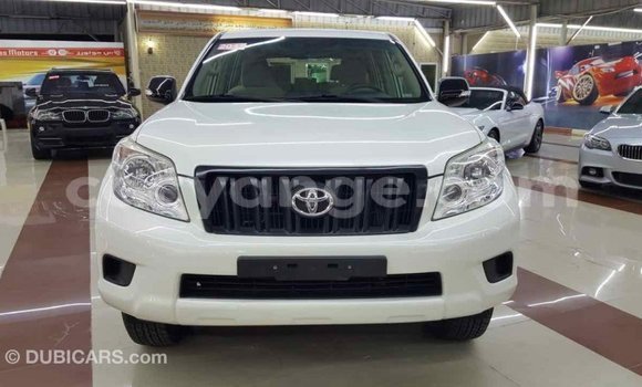 Acheter Import Voiture Toyota Prado Blanc à Import - Dubai, Namibie Acheter Import Voiture Toyota Prado Blanc à Import - Dubai, Namibie