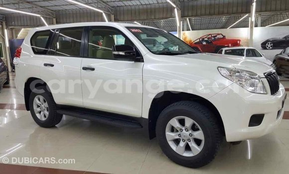 Acheter Import Voiture Toyota Prado Blanc à Import - Dubai, Namibie Acheter Import Voiture Toyota Prado Blanc à Import - Dubai, Namibie