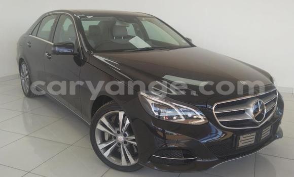 Acheter Occasion Voiture Mercedes-Benz E–Class Autre à Windhoek, Namibie Acheter Occasion Voiture Mercedes-Benz E–Class Autre à Windhoek, Namibie