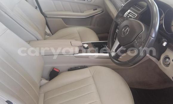 Acheter Occasion Voiture Mercedes-Benz E–Class Autre à Windhoek, Namibie Acheter Occasion Voiture Mercedes-Benz E–Class Autre à Windhoek, Namibie