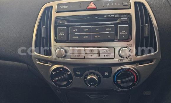 Acheter Occasion Voiture Hyundai I20 Blanc à Gobabis, Omaheke Acheter Occasion Voiture Hyundai I20 Blanc à Gobabis, Omaheke