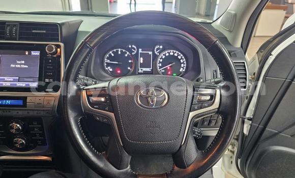Acheter Occasion Voiture Toyota Land Cruiser Prado Blanc à Gobabis, Omaheke Acheter Occasion Voiture Toyota Land Cruiser Prado Blanc à Gobabis, Omaheke