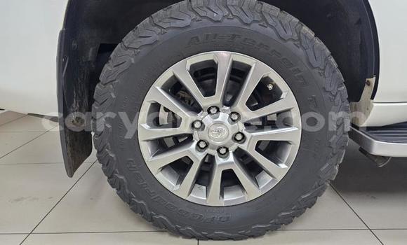Acheter Occasion Voiture Toyota Land Cruiser Prado Blanc à Gobabis, Omaheke Acheter Occasion Voiture Toyota Land Cruiser Prado Blanc à Gobabis, Omaheke