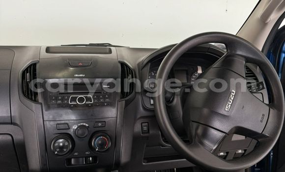 Acheter Occasion Voiture Isuzu KB Bleu à Windhoek, Namibie Acheter Occasion Voiture Isuzu KB Bleu à Windhoek, Namibie