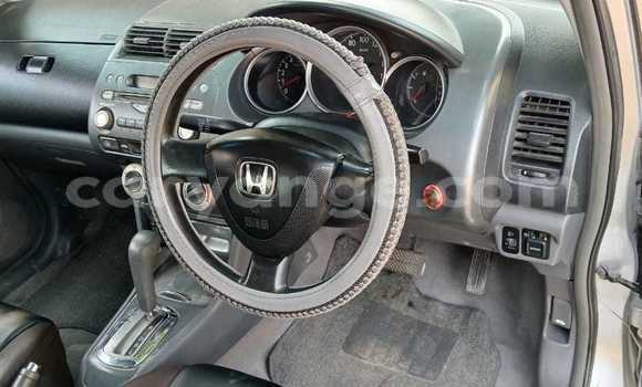 Acheter Occasion Voiture Honda Fit Aria Gris à Rundu, Namibie Acheter Occasion Voiture Honda Fit Aria Gris à Rundu, Namibie