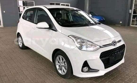 Buy Used Hyundai i10 Red Car in Windhoek in Namibia Buy Used Hyundai i10 Red Car in Windhoek in Namibia