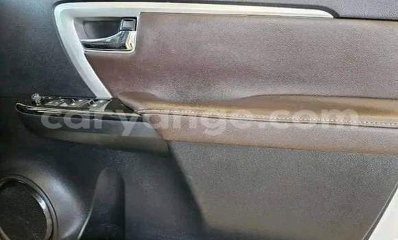 Buy Used Toyota Fortuner White Car in Gobabis in Omaheke Buy Used Toyota Fortuner White Car in Gobabis in Omaheke