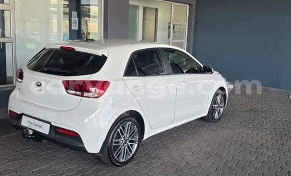 Buy Used Kia Rio White Car in Gobabis in Omaheke Buy Used Kia Rio White Car in Gobabis in Omaheke