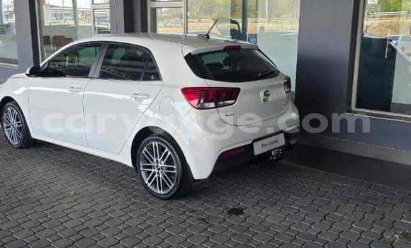 Buy Used Kia Rio White Car in Gobabis in Omaheke Buy Used Kia Rio White Car in Gobabis in Omaheke