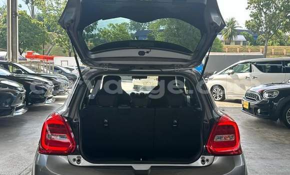 Acheter Occasion Voiture Suzuki Swift Gris à Gobabis, Omaheke Acheter Occasion Voiture Suzuki Swift Gris à Gobabis, Omaheke