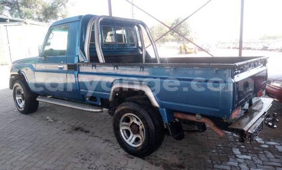 Buy Used Toyota Land Cruiser Blue Car in Windhoek in Namibia Buy Used Toyota Land Cruiser Blue Car in Windhoek in Namibia