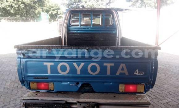 Buy Used Toyota Land Cruiser Blue Car in Windhoek in Namibia Buy Used Toyota Land Cruiser Blue Car in Windhoek in Namibia