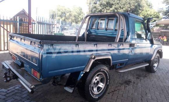 Buy Used Toyota Land Cruiser Blue Car in Windhoek in Namibia Buy Used Toyota Land Cruiser Blue Car in Windhoek in Namibia