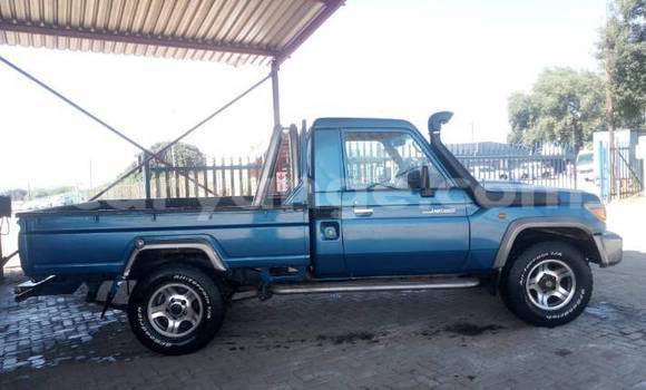 Buy Used Toyota Land Cruiser Blue Car in Windhoek in Namibia Buy Used Toyota Land Cruiser Blue Car in Windhoek in Namibia
