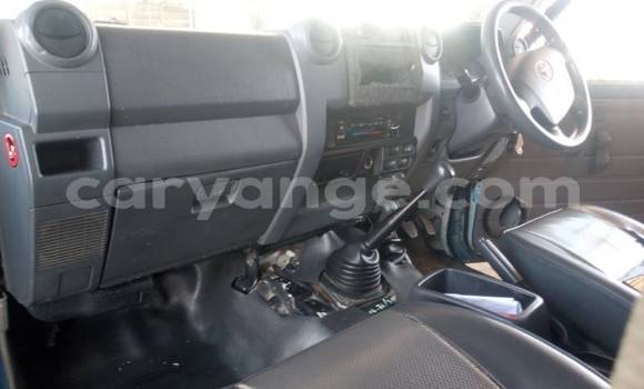 Buy Used Toyota Land Cruiser Blue Car in Windhoek in Namibia Buy Used Toyota Land Cruiser Blue Car in Windhoek in Namibia