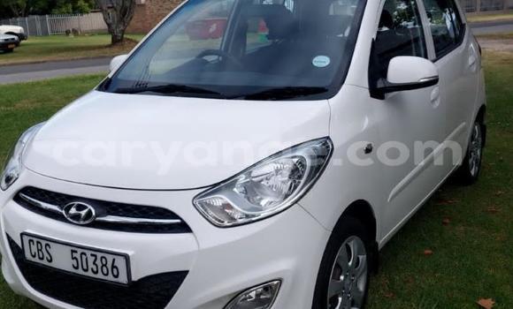 Buy Used Hyundai i10 White Car in Gobabis in Omaheke
