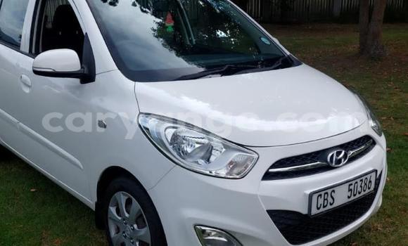 Buy Used Hyundai i10 White Car in Gobabis in Omaheke Buy Used Hyundai i10 White Car in Gobabis in Omaheke