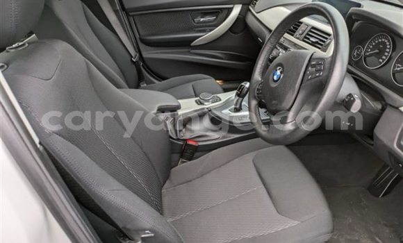 Acheter Occasion Voiture BMW 3–Series Blanc à Windhoek, Namibie Acheter Occasion Voiture BMW 3–Series Blanc à Windhoek, Namibie