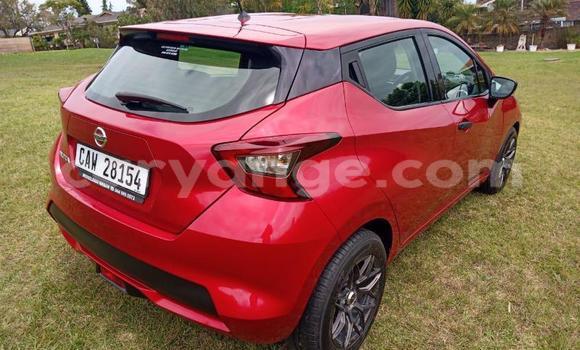 Acheter Occasion Voiture Nissan Mistral Rouge à Windhoek, Namibie Acheter Occasion Voiture Nissan Mistral Rouge à Windhoek, Namibie