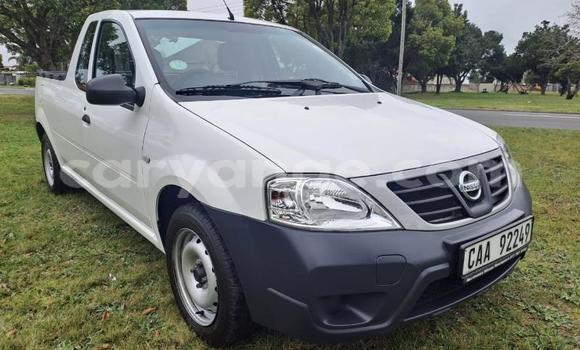 Acheter Occasion Voiture Nissan NP 300 Blanc à Windhoek, Namibie Acheter Occasion Voiture Nissan NP 300 Blanc à Windhoek, Namibie