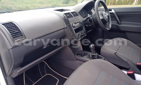 Acheter Occasion Voiture Volkswagen Polo Blanc à Windhoek, Namibie Acheter Occasion Voiture Volkswagen Polo Blanc à Windhoek, Namibie