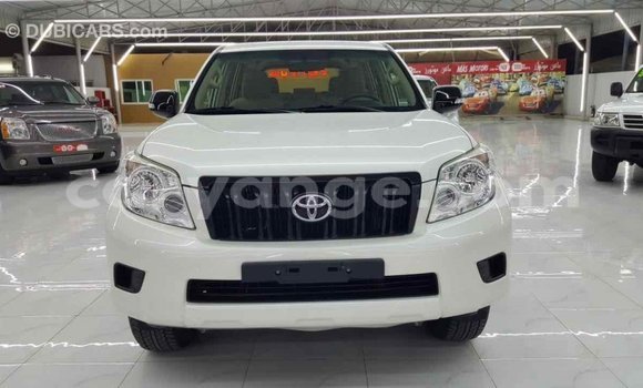 Acheter Import Voiture Toyota Prado Blanc à Import - Dubai, Namibie Acheter Import Voiture Toyota Prado Blanc à Import - Dubai, Namibie