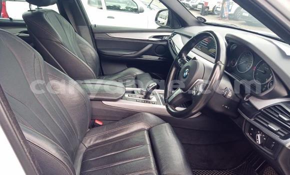 Acheter Occasion Voiture BMW X5 Blanc à Gobabis, Omaheke Acheter Occasion Voiture BMW X5 Blanc à Gobabis, Omaheke