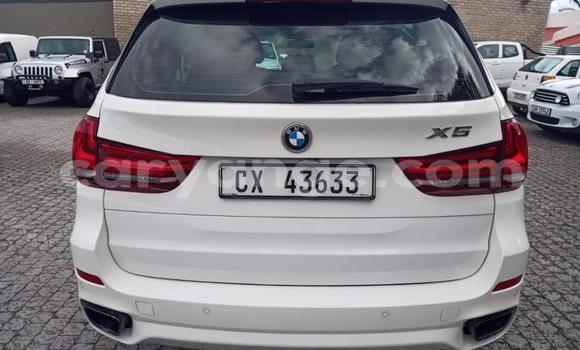 Acheter Occasion Voiture BMW X5 Blanc à Gobabis, Omaheke Acheter Occasion Voiture BMW X5 Blanc à Gobabis, Omaheke