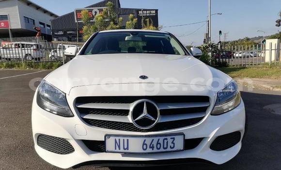 Buy Used Mercedes-Benz C–Class White Car in Gobabis in Omaheke Buy Used Mercedes-Benz C–Class White Car in Gobabis in Omaheke