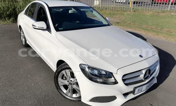 Buy Used Mercedes-Benz C–Class White Car in Gobabis in Omaheke Buy Used Mercedes-Benz C–Class White Car in Gobabis in Omaheke