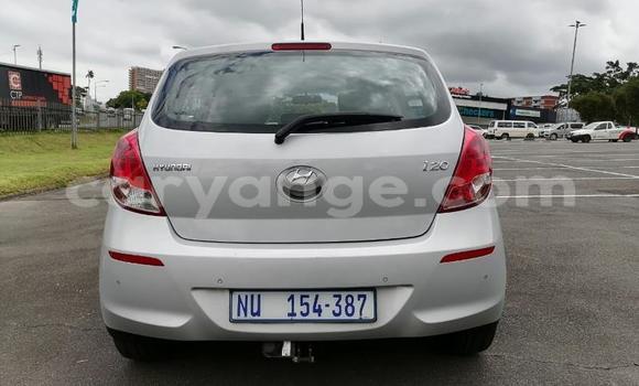 Acheter Occasion Voiture Hyundai I20 Gris à Gobabis, Omaheke Acheter Occasion Voiture Hyundai I20 Gris à Gobabis, Omaheke