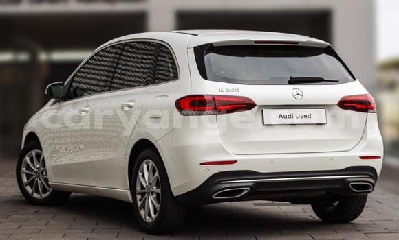 Acheter Occasion Voiture Mercedes-Benz B–Class Blanc à Gobabis, Omaheke Acheter Occasion Voiture Mercedes-Benz B–Class Blanc à Gobabis, Omaheke